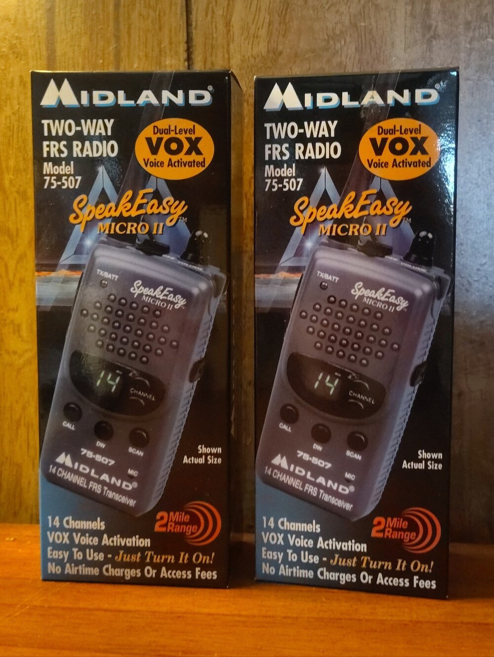 *VINTAGE* NEW OLD STOCK- Set Of 2-SpeakEasy Micro II Two-Way FRS Radios - Black